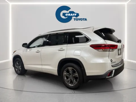More photos of 2018 Toyota Highlander Limited Platinum at Graff Toyota, IN