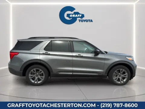 More photos of 2023 Ford Explorer XLT at Graff Toyota, IN