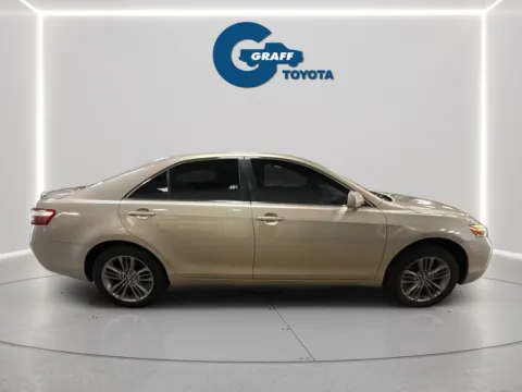 More photos of 2008 Toyota Camry LE at Graff Toyota, IN