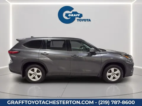 More photos of 2022 Toyota Highlander LE at Graff Toyota, IN