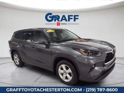 More photos of 2022 Toyota Highlander LE at Graff Toyota, IN