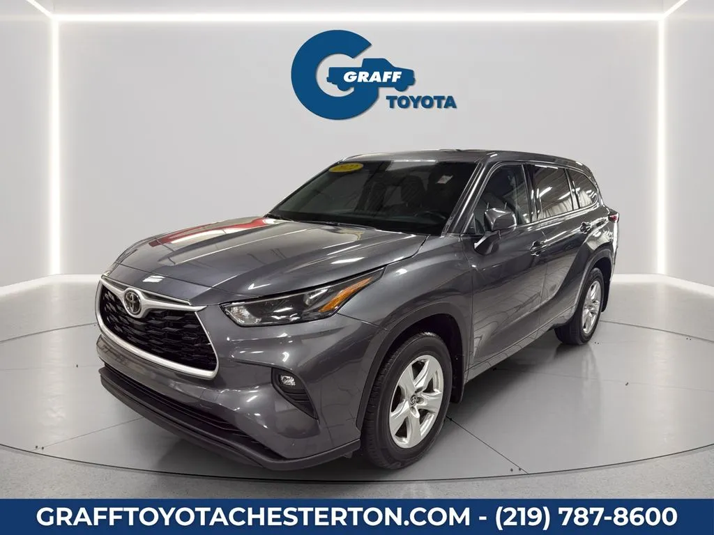 Gray 2022 Toyota Highlander LE for sale in Burns Harbor, IN