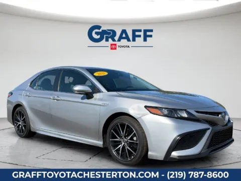 More photos of 2021 Toyota Camry Hybrid SE at Graff Toyota, IN