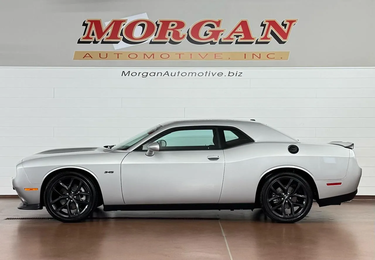 2023 Dodge Challenger R/T - Photo 6