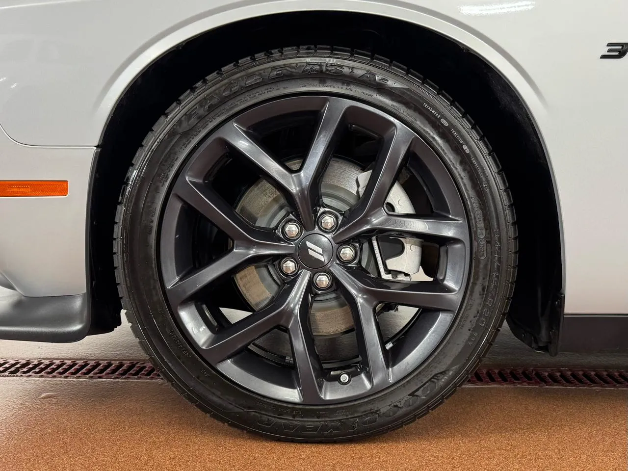 2023 Dodge Challenger R/T - Photo 8