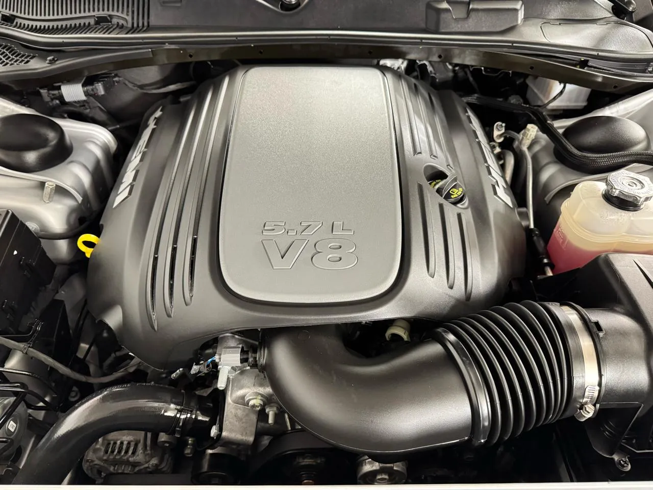 2023 Dodge Challenger R/T - Photo 9