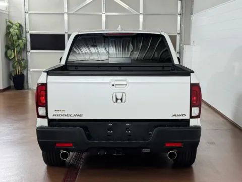 More photos of 2023 Honda Ridgeline RTL at Morgan Automotive, PA