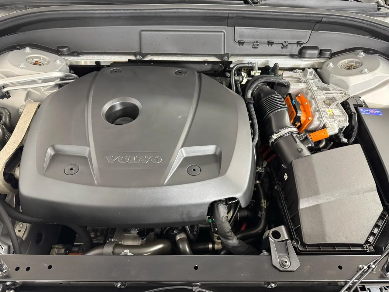 2023 Volvo XC60 Plus - Photo 9