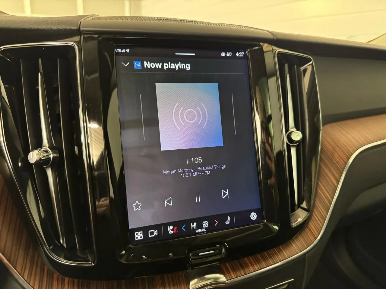 2023 Volvo XC60 Plus - Photo 24