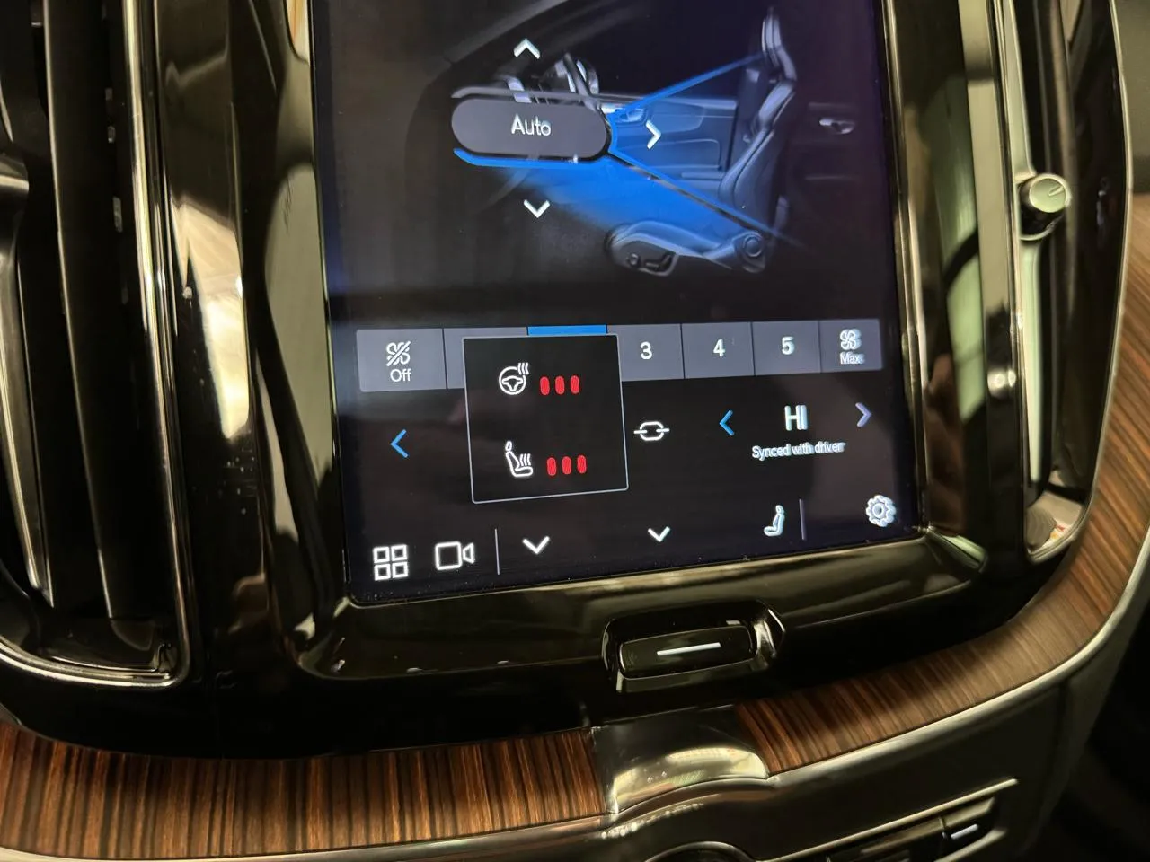 2023 Volvo XC60 Plus - Photo 26