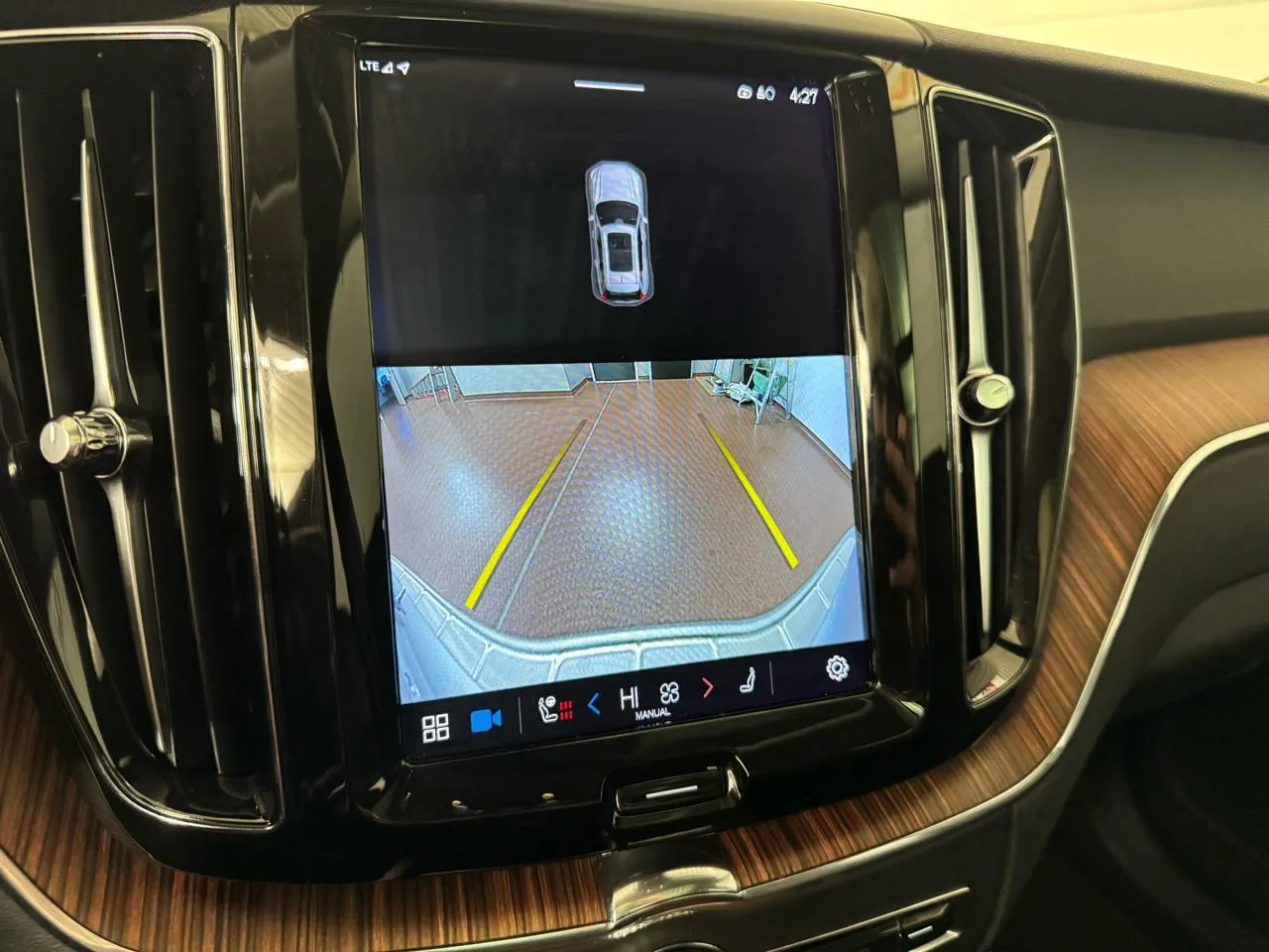 2023 Volvo XC60 Plus - Photo 27