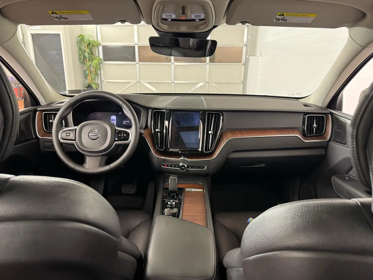 2023 Volvo XC60 Plus - Photo 31