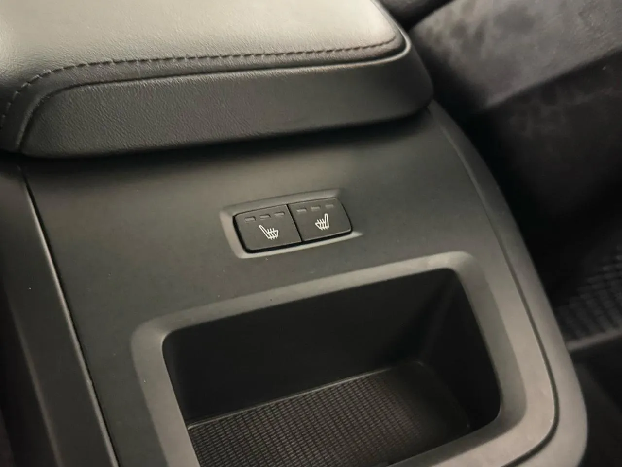 2023 Volvo XC60 Plus - Photo 34