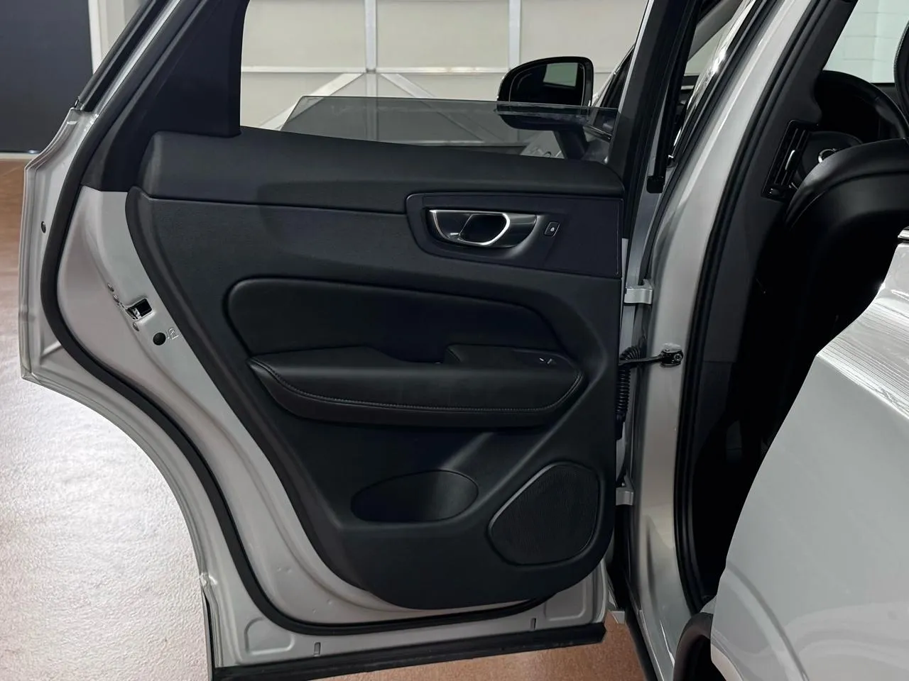 2023 Volvo XC60 Plus - Photo 36
