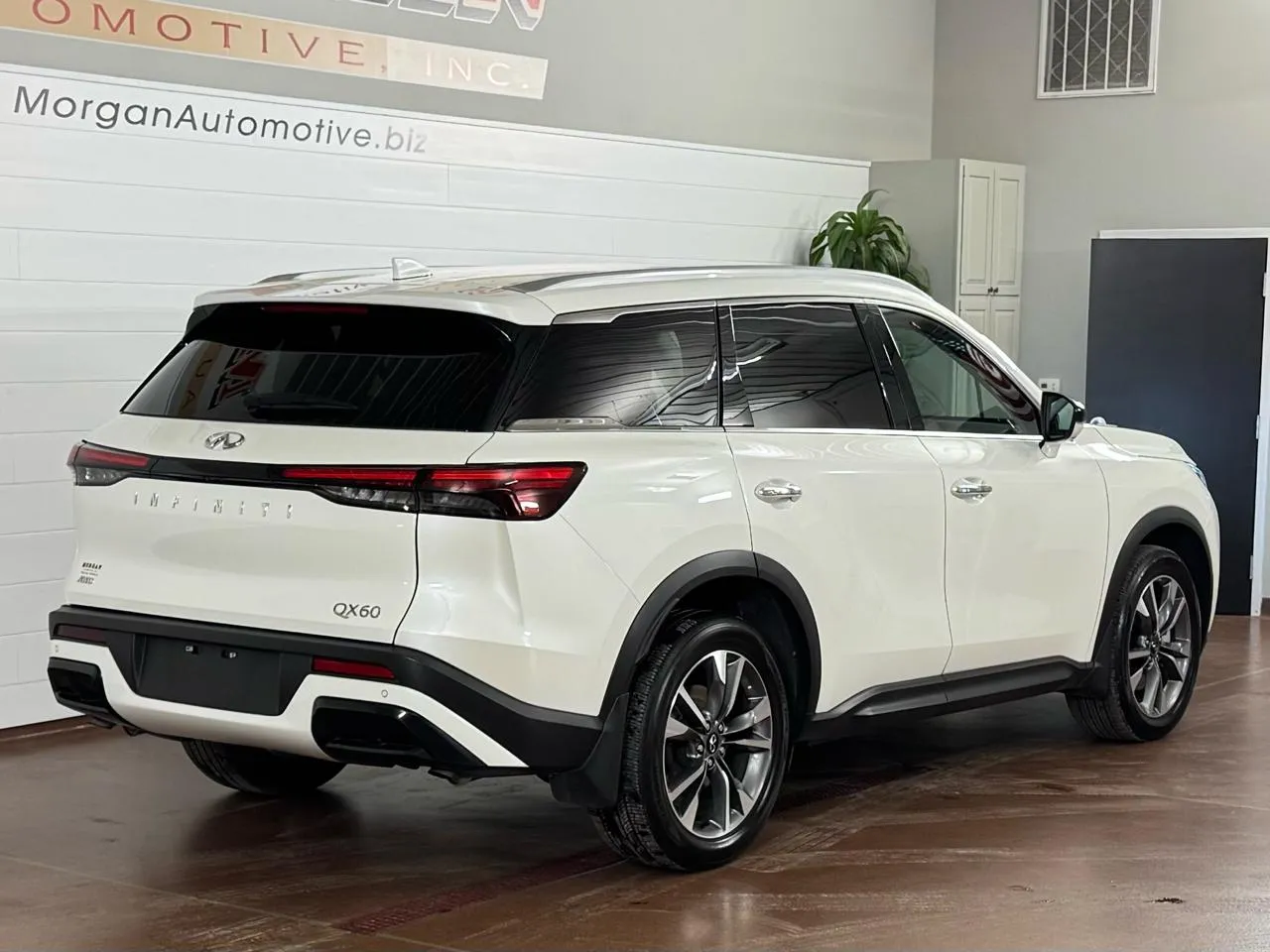 2025 INFINITI QX60 LUXE - Photo 3