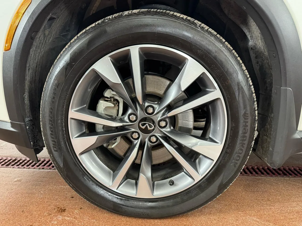 2025 INFINITI QX60 LUXE - Photo 8