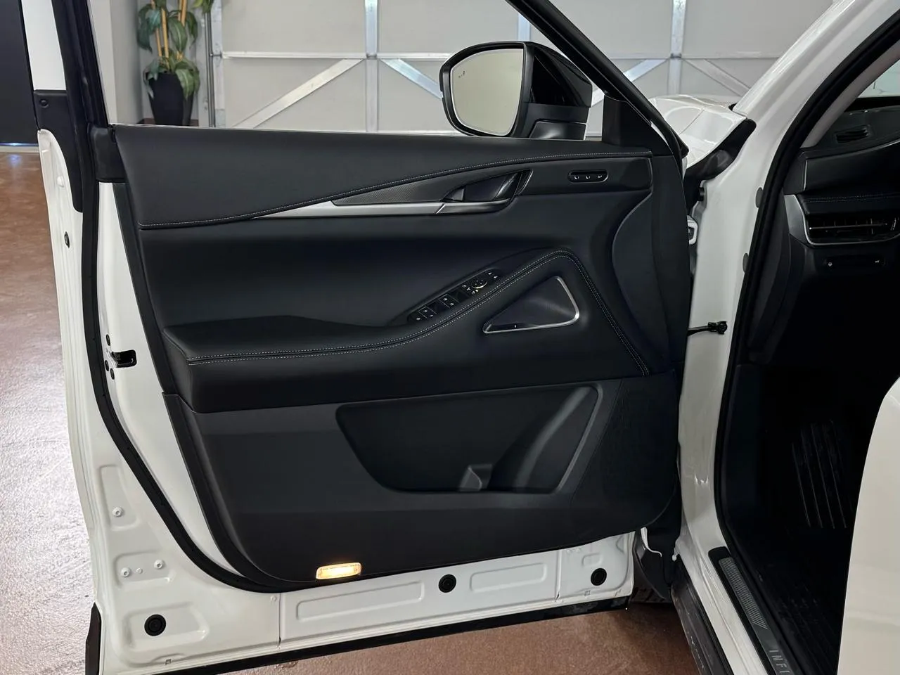 2025 INFINITI QX60 LUXE - Photo 16
