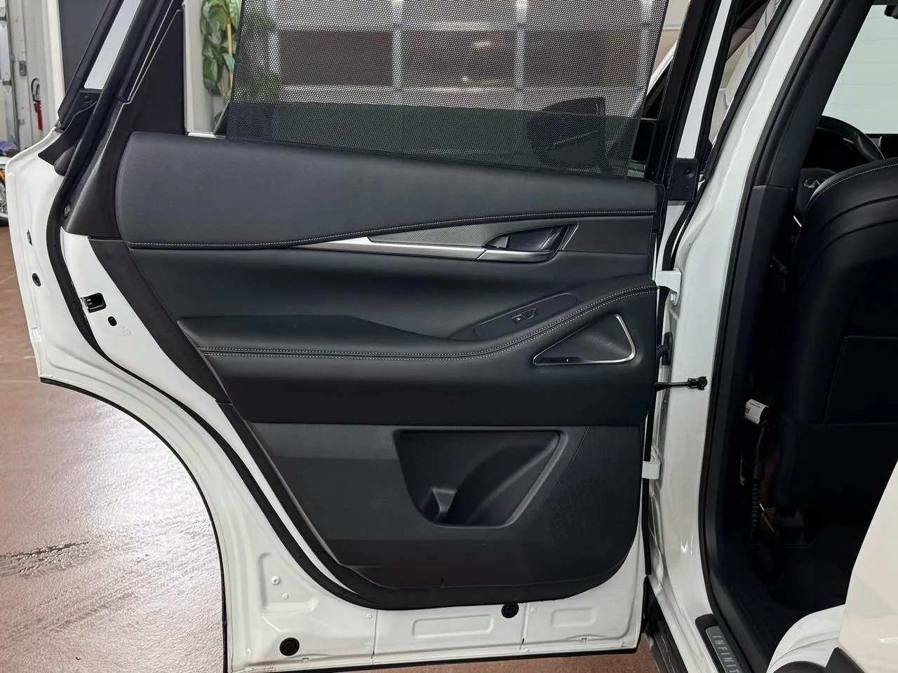 2025 INFINITI QX60 LUXE - Photo 37
