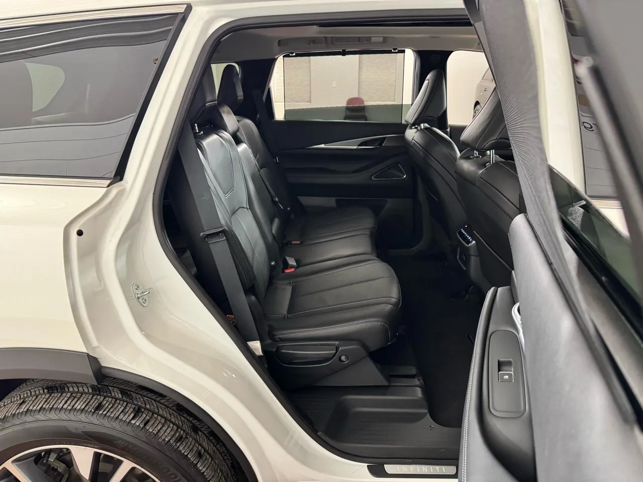 2025 INFINITI QX60 LUXE - Photo 40