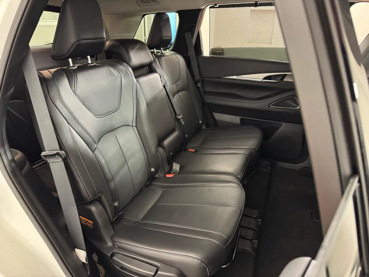 2025 INFINITI QX60 LUXE - Photo 41