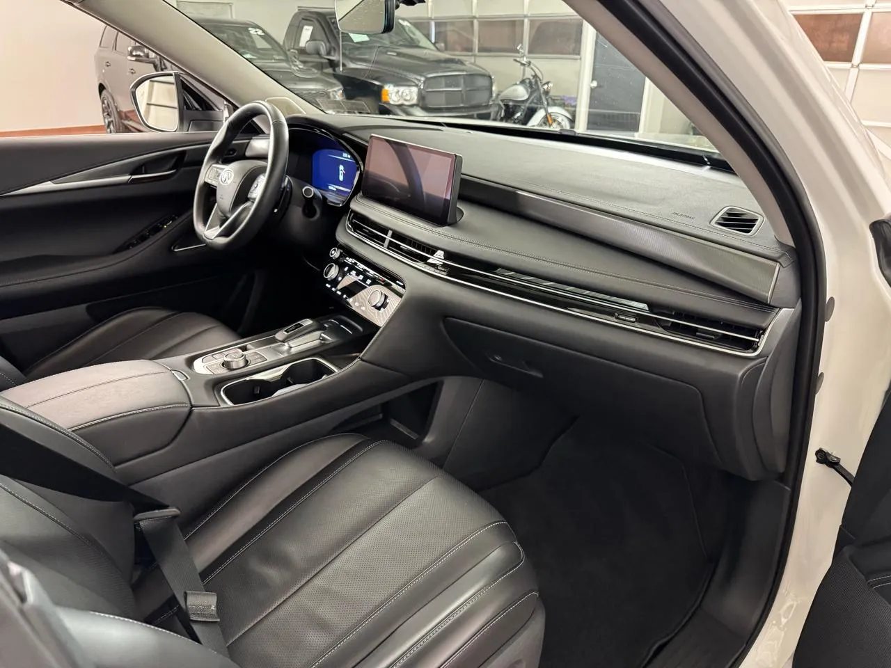 2025 INFINITI QX60 LUXE - Photo 43