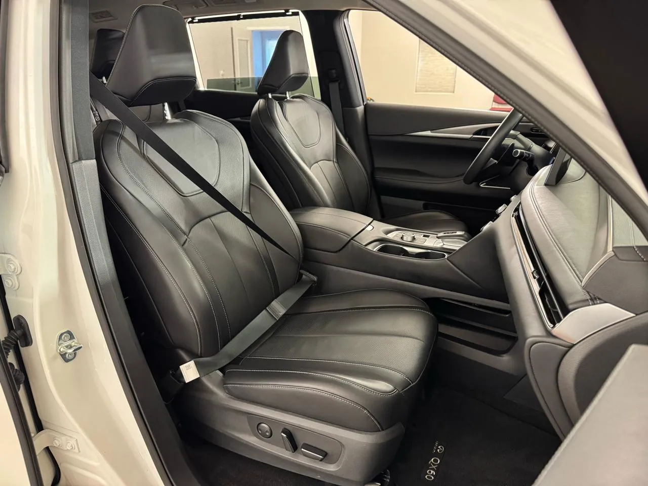 2025 INFINITI QX60 LUXE - Photo 45