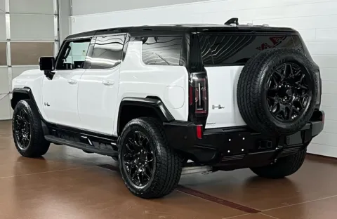More photos of 2025 GMC HUMMER EV SUV 2X e4WD at Morgan Automotive, PA