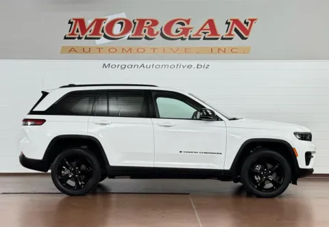 Photos of 2023 Jeep Grand Cherokee Altitude 4x4 for sale in Manheim, PA at Morgan Automotive