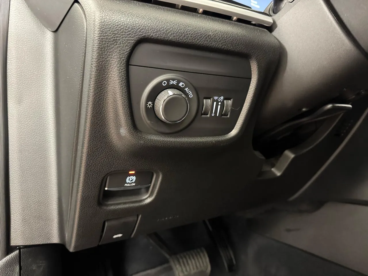 2023 Jeep Grand Cherokee Altitude - Photo 18