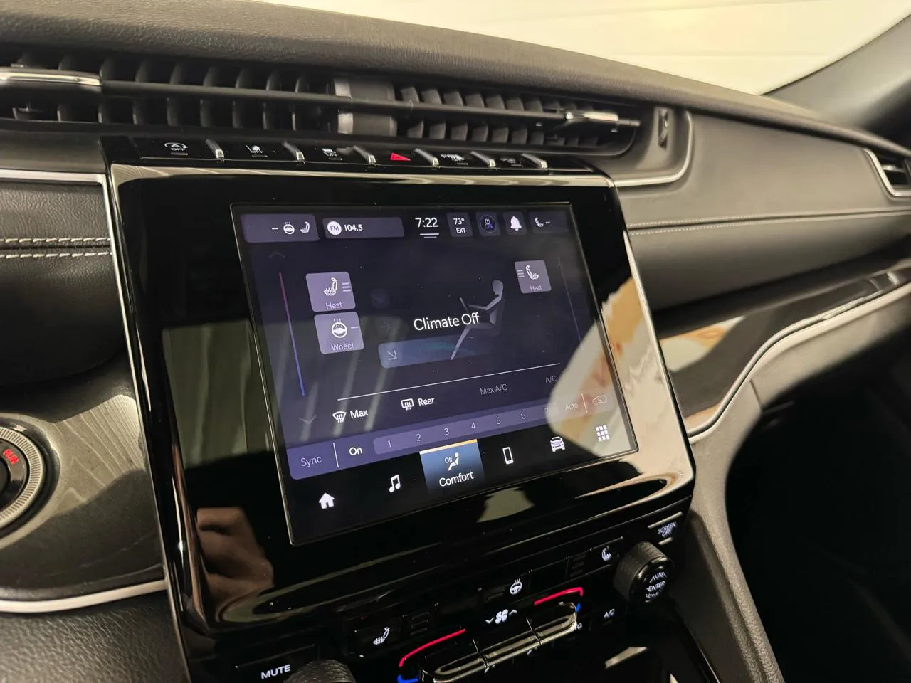 2023 Jeep Grand Cherokee Altitude - Photo 23