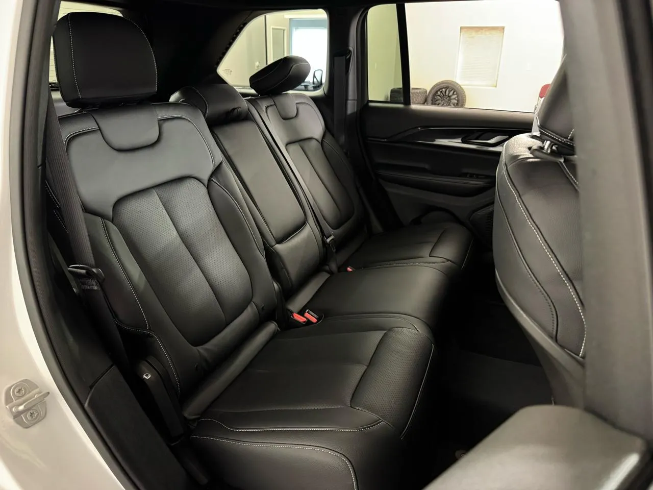 2023 Jeep Grand Cherokee Altitude - Photo 35