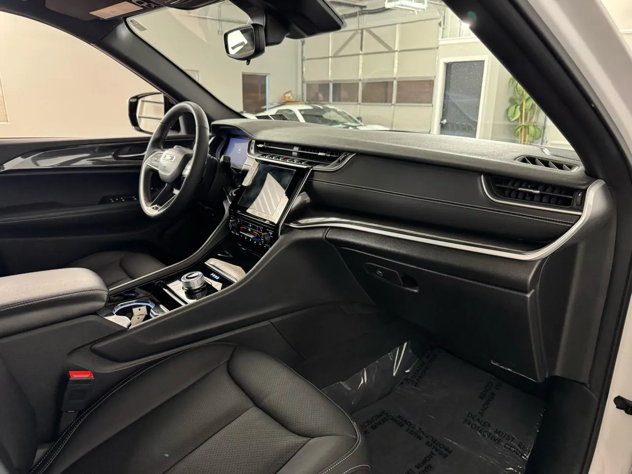 2023 Jeep Grand Cherokee Altitude - Photo 37