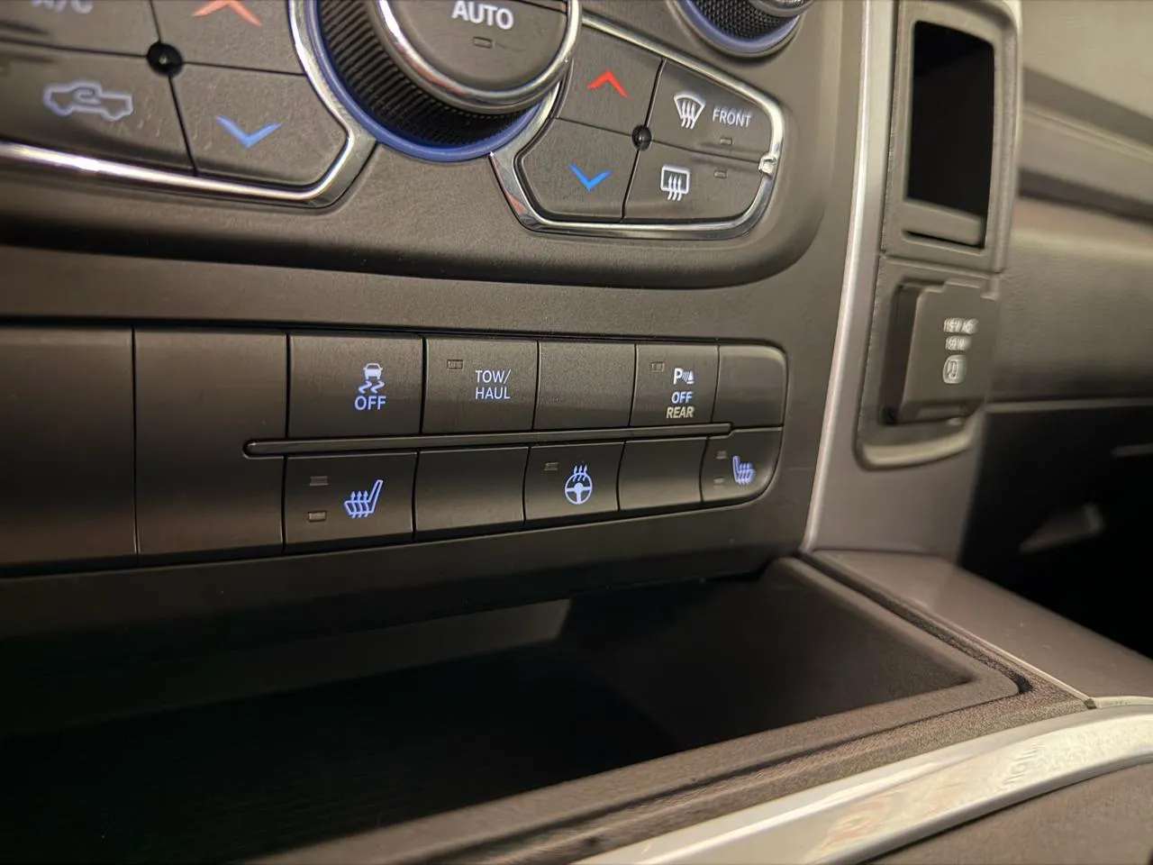 2022 RAM Ram 1500 Classic Warlock - Photo 25