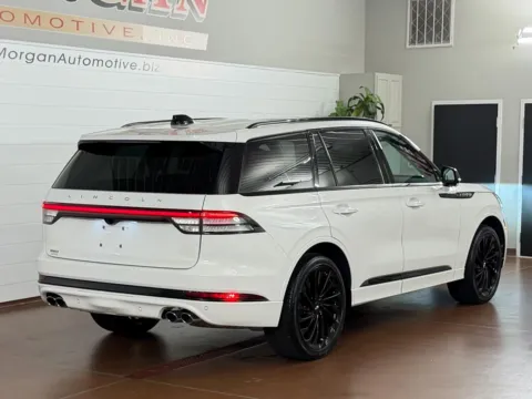 Another view of 2025 Lincoln Aviator Reserve for sale in Manheim, PA at Morgan Automotive