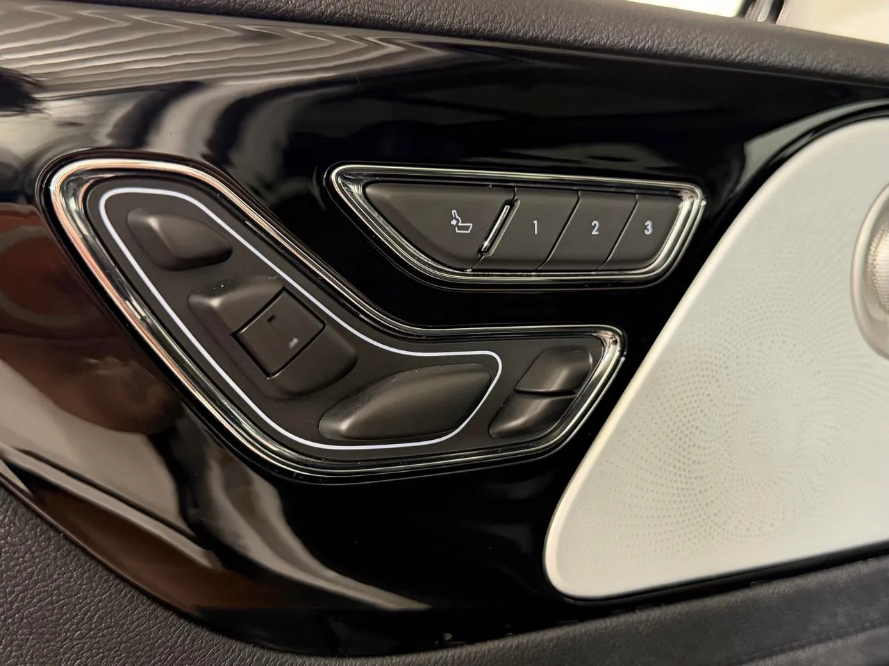 2025 Lincoln Aviator Reserve - Photo 16