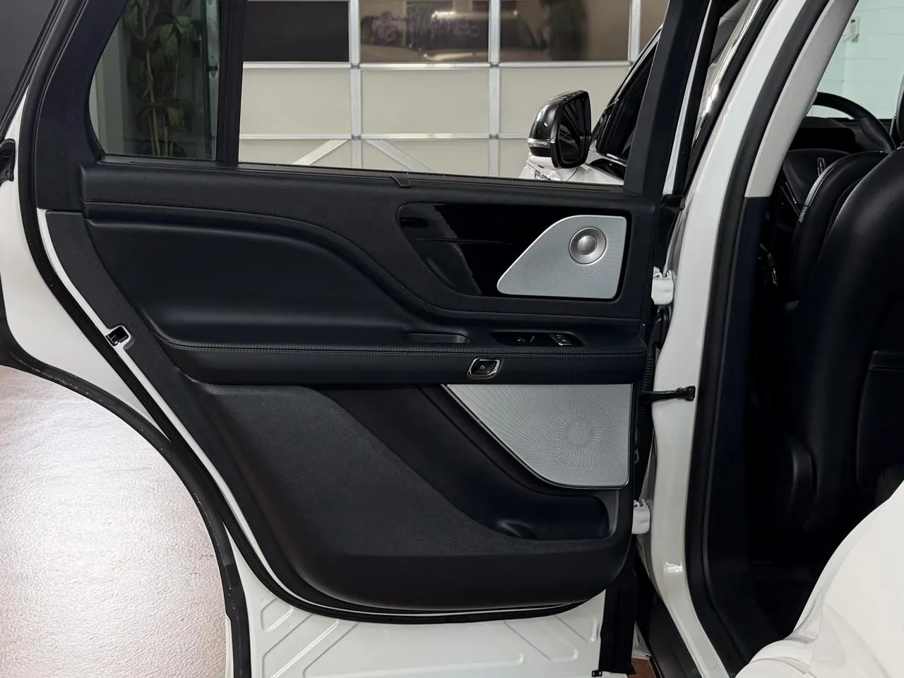 2025 Lincoln Aviator Reserve - Photo 37