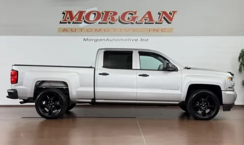 Photos of 2018 Chevrolet Silverado 1500 Custom Crew Cab 4WD for sale in Manheim, PA at Morgan Automotive