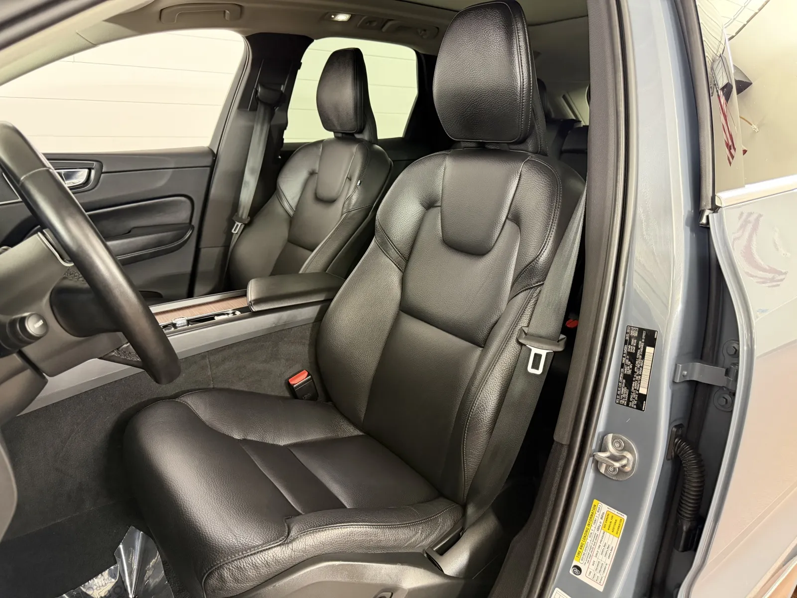 2023 Volvo XC60 Plus - Photo 12