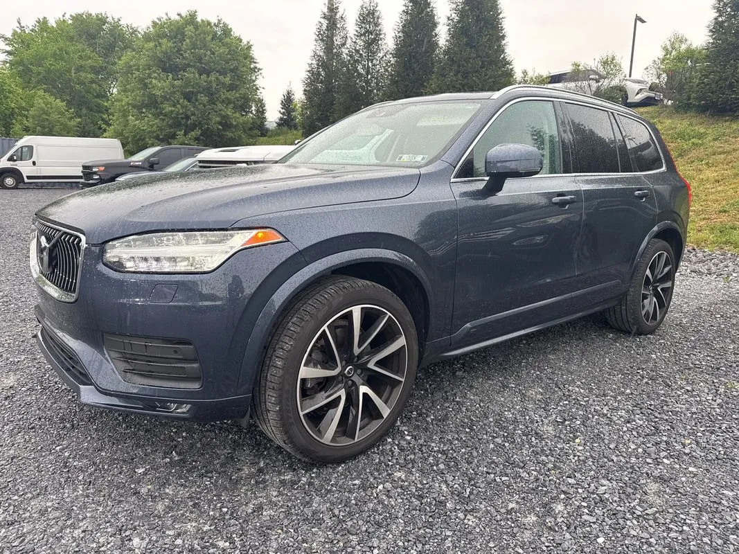 Blue 2021 Volvo XC90 T6 Momentum 7 Passenger for sale in Manheim, PA