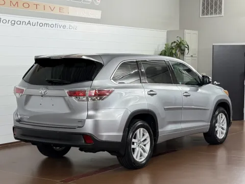 Another view of 2016 Toyota Highlander LE AWD for sale in Manheim, PA at Morgan Automotive