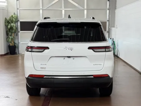 More photos of 2023 Jeep Grand Cherokee L Limited 4x4 at Morgan Automotive, PA