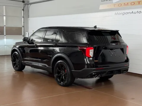 More photos of 2022 Ford Explorer ST at Morgan Automotive, PA
