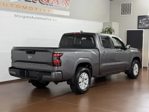 Another view of 2022 Nissan Frontier SV Crew Cab LWB 4x4 for sale in Manheim, PA at Morgan Automotive
