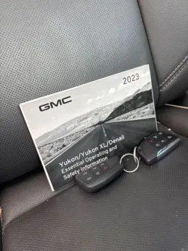 More photos of 2023 GMC Yukon XL 4WD SLT at Morgan Automotive, PA