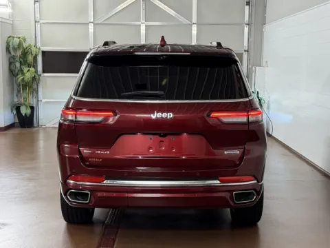 More photos of 2021 Jeep Grand Cherokee L Overland 4x4 at Morgan Automotive, PA