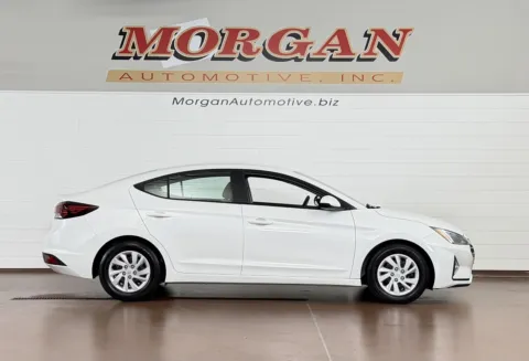 Photos of 2019 Hyundai Elantra SE for sale in Manheim, PA at Morgan Automotive