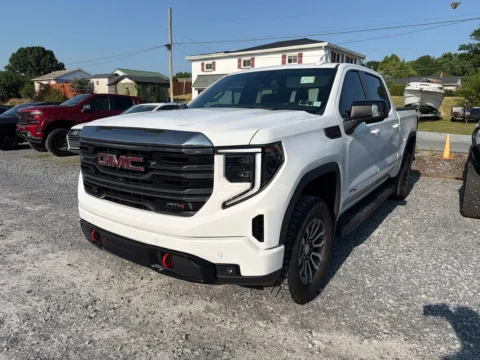 White 2023 GMC Sierra 1500 4WD Crew Cab Short Box AT4 for sale in Manheim, PA