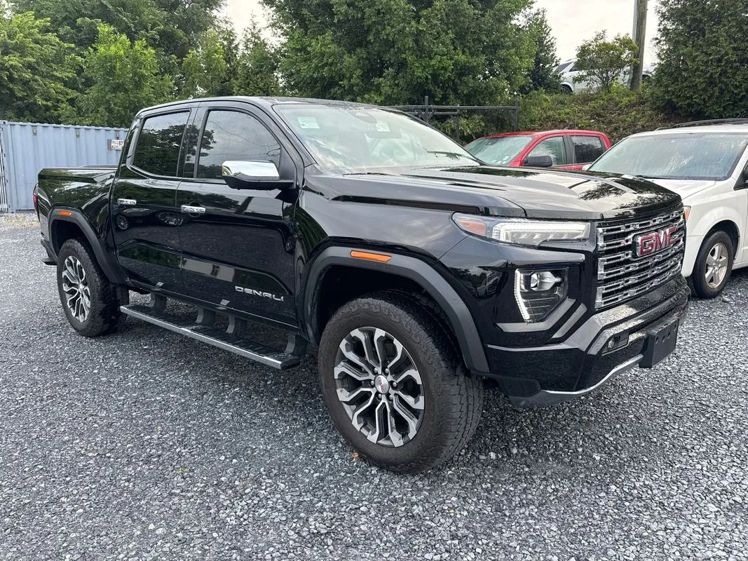 Black 2024 GMC Canyon 4WD Denali for sale in Manheim, PA