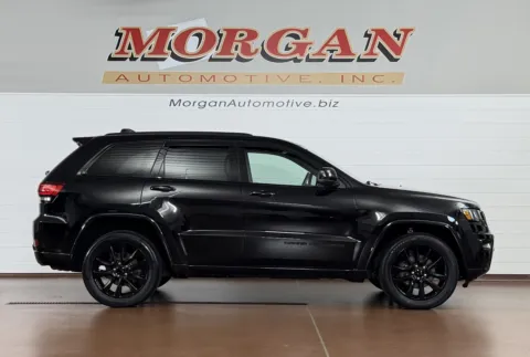 Photos of 2019 Jeep Grand Cherokee Altitude 4x4 for sale in Manheim, PA at Morgan Automotive