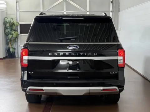 More photos of 2022 Ford Expedition XLT MAX at Morgan Automotive, PA